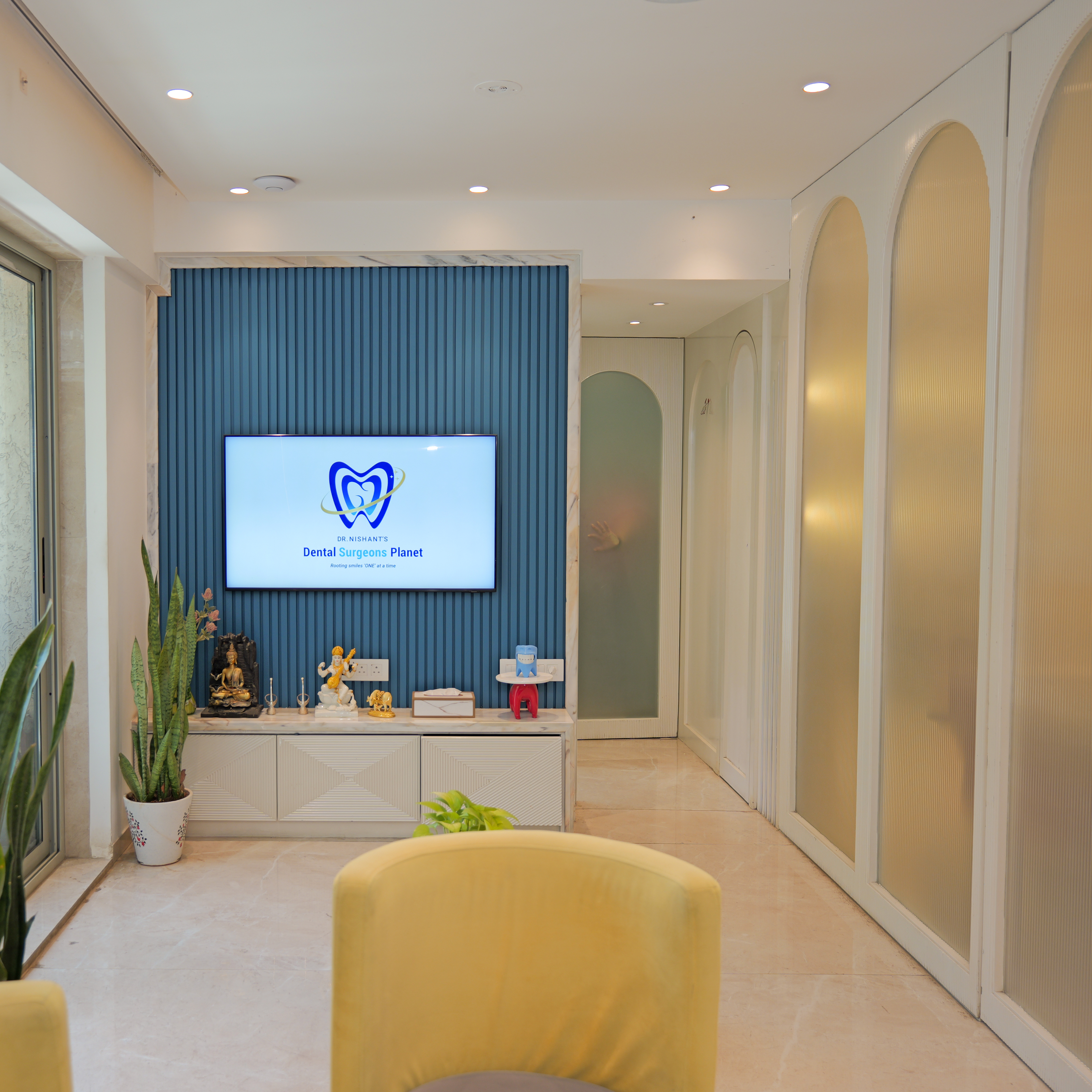 Clean and hygienic dental clinic setup in Powai Mumbai with sterilized environment