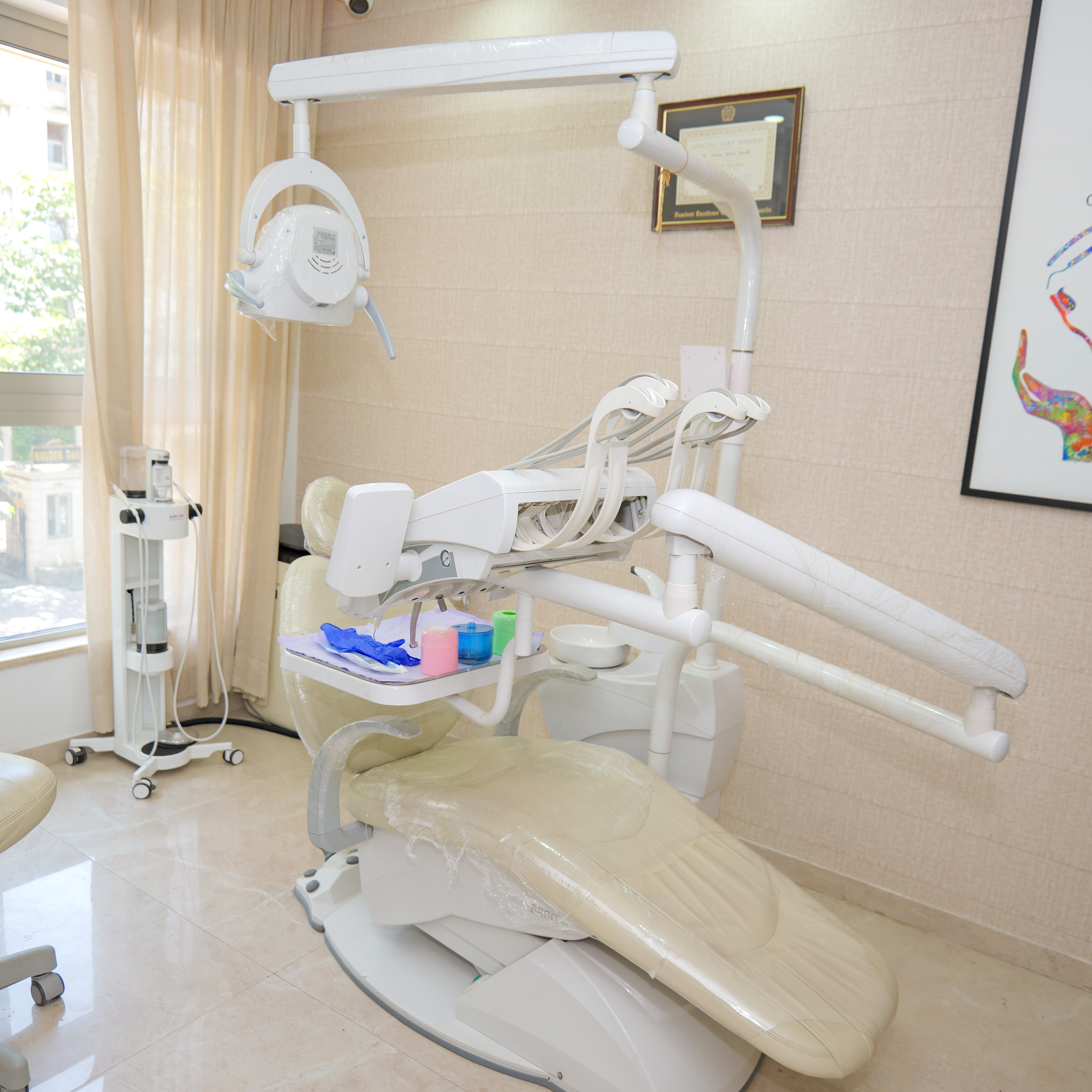 Dental handpiece tools in Powai Mumbai used for precision drilling and polishing